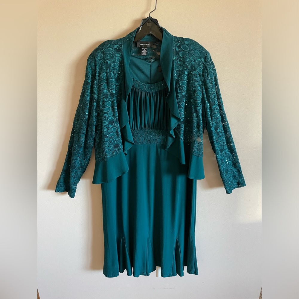 R & M Richards Emerald Green Sleeveless Dress with Jacket.  Size 14.  Never worn